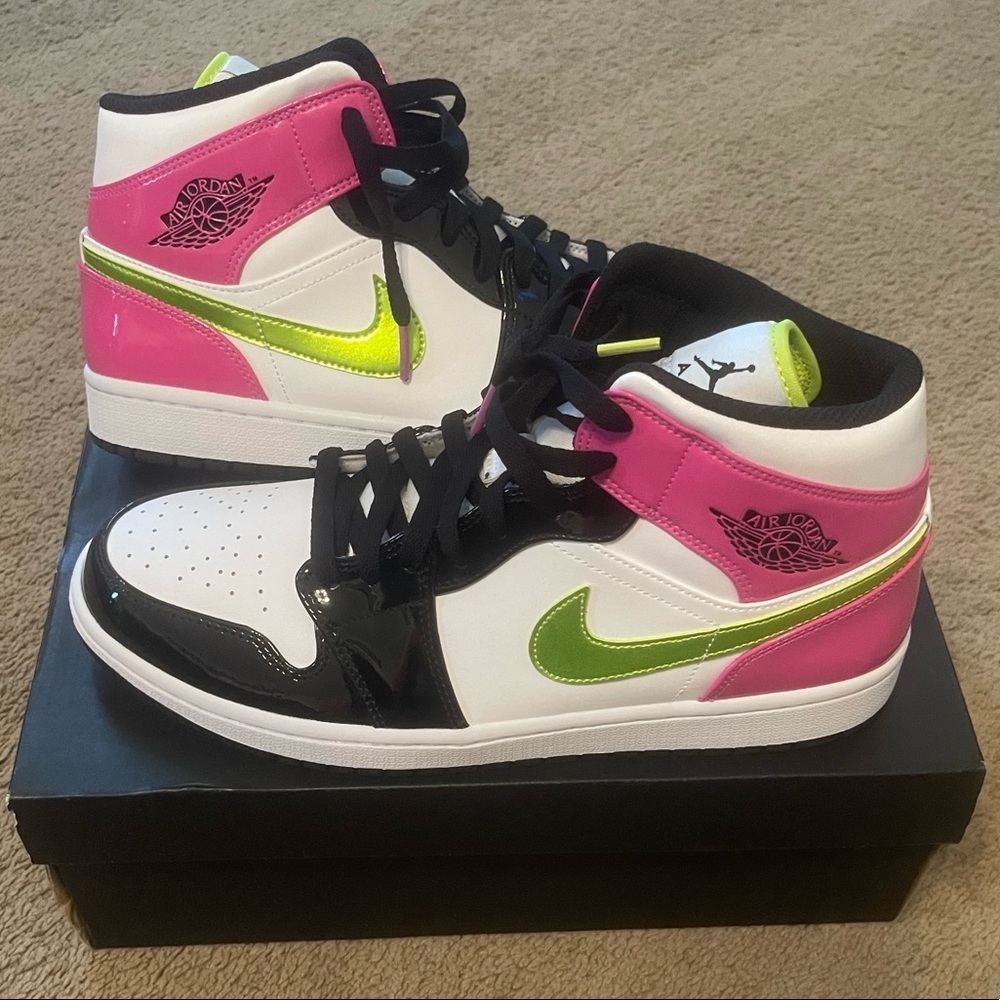 💫 AIR JORDAN 1 - MID